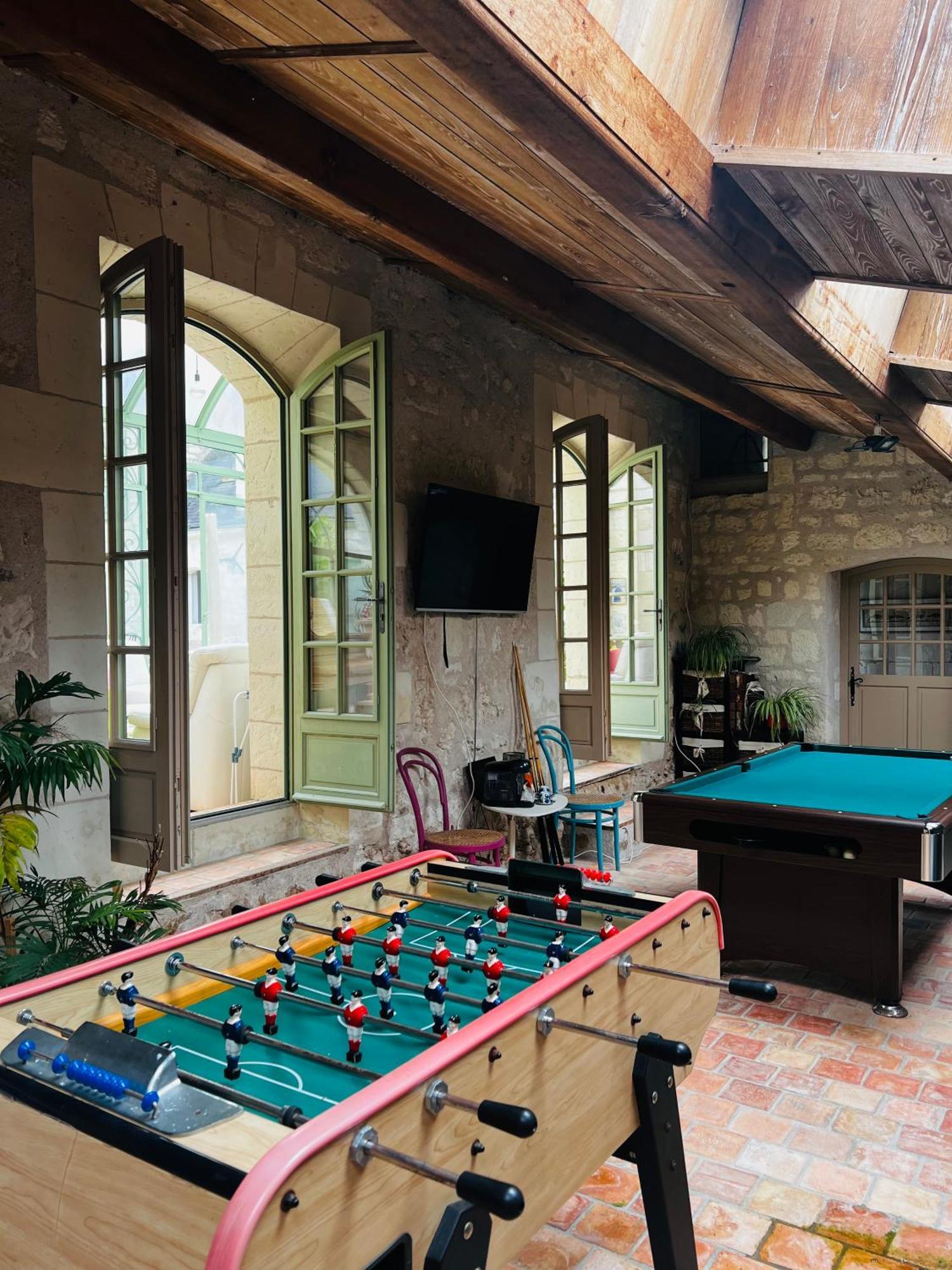 Allonnes  Chateau De La Thibaudiere Bois Savary - Chambre Familiale Du Roi מראה חיצוני תמונה